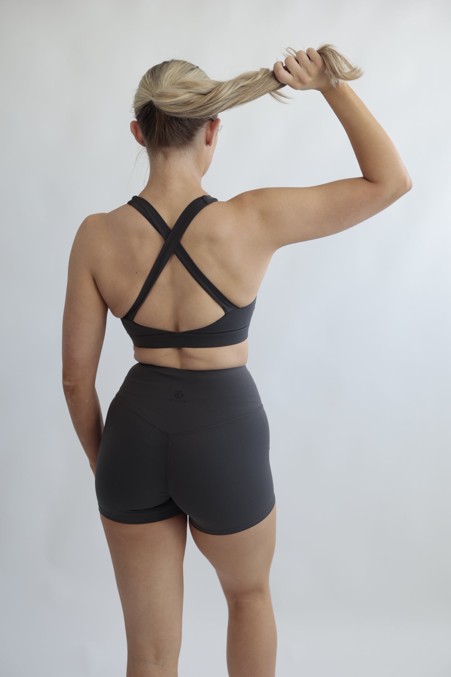 51 Alpha Apex Short Leggings
