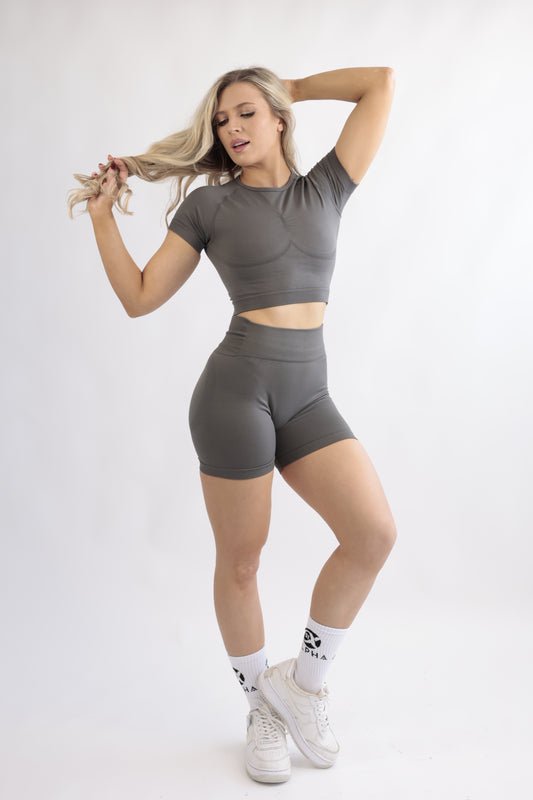 51 Alpha Titan Short Leggings